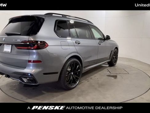 Used 2025 BMW X7 xDrive40i w/ M Sport Package image 8