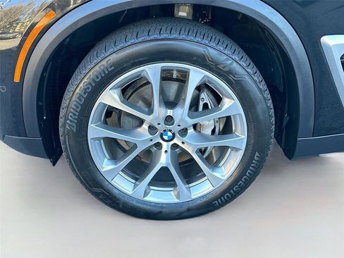Certified 2024 BMW X5 xDrive40i w/ Parking Assistance Package image 31