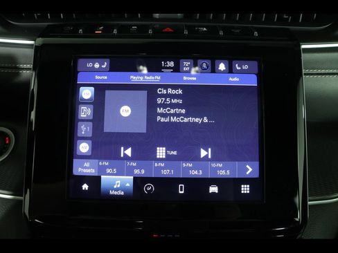 Used 2023 Jeep Grand Cherokee Altitude AWD/4WD image 25