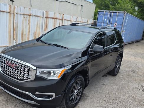 Used 2018 GMC Acadia SLT FWD image 4