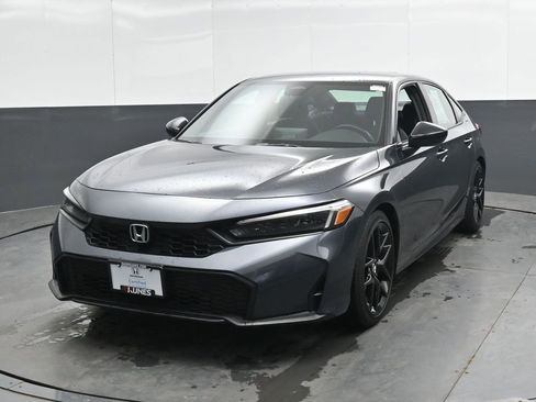 Used 2025 Honda Civic Sport image 5