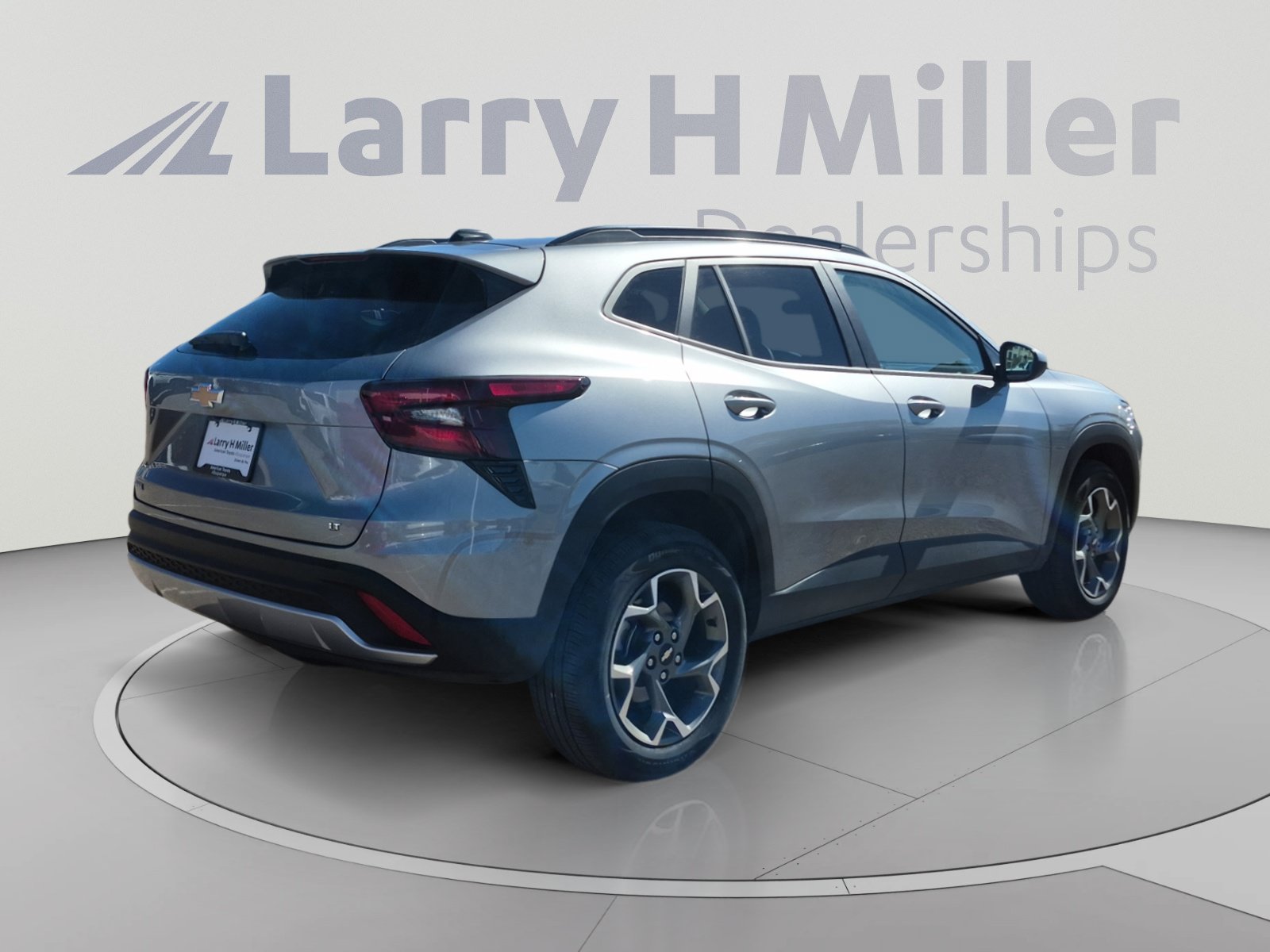 Used 2026 Chevrolet Trax LT FWD image 5