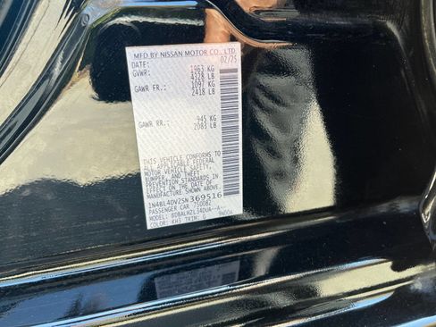 Used 2025 Nissan Altima 2.5 SV FWD image 24