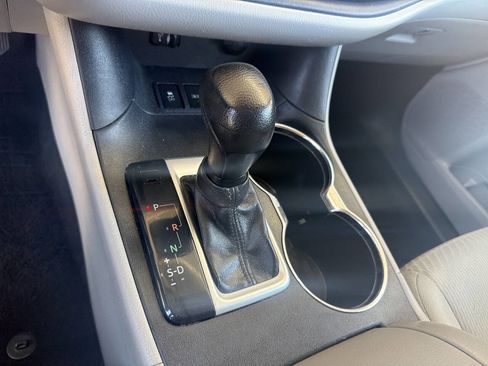Used 2015 Toyota Highlander LE FWD image 15