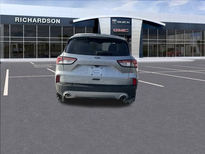 Used 2022 Ford Escape SE w/ Cold Weather Package