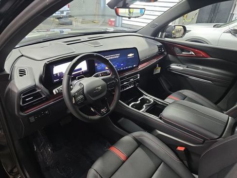 New 2026 Chevrolet Traverse RS w/ LPO, Floor Liner Package AWD/4WD image 18