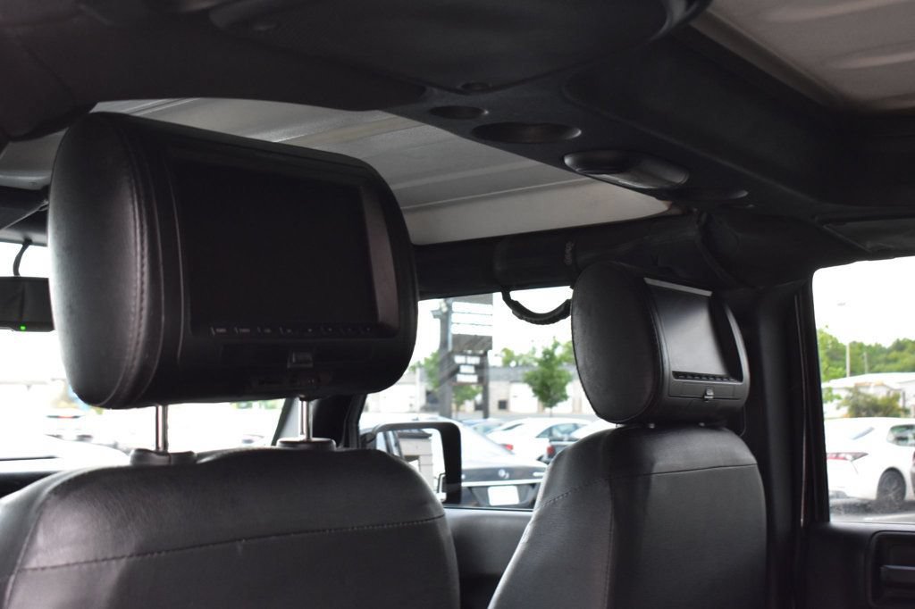 Used 2015 Jeep Wrangler Unlimited Sahara AWD/4WD image 30