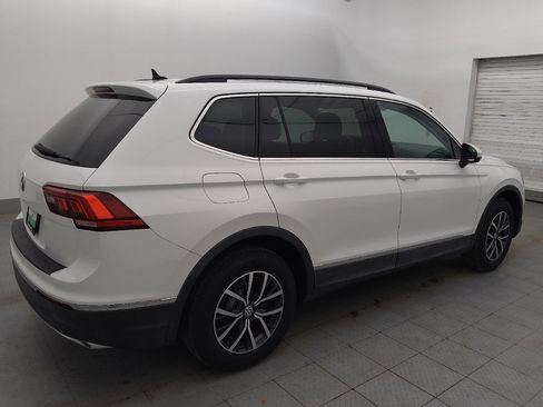 Used 2020 Volkswagen Tiguan SE image 10