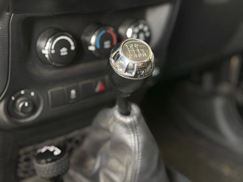 Used 2017 Jeep Wrangler Unlimited Sport image 27