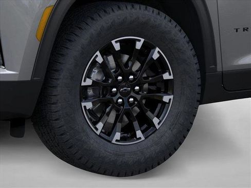 New 2026 Chevrolet Traverse Z71 image 9