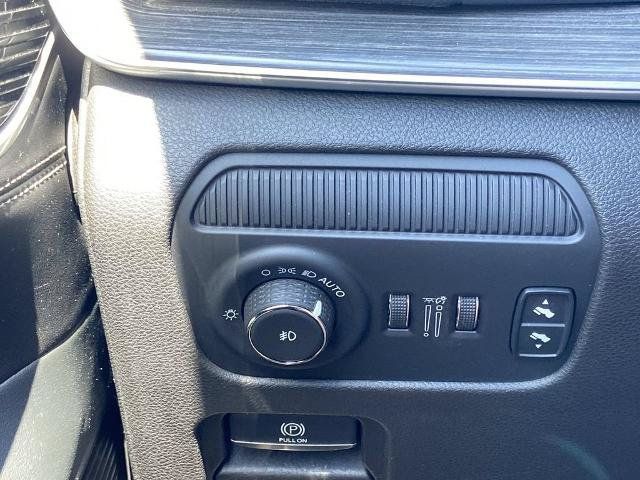 Used 2024 Jeep Wagoneer Series II w/ Flexible Seating Group AWD/4WD image 14