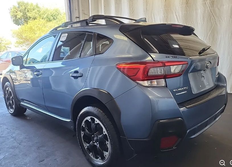 Used 2022 Subaru Crosstrek 2.0i Premium w/ Popular Package #4A AWD/4WD image 2