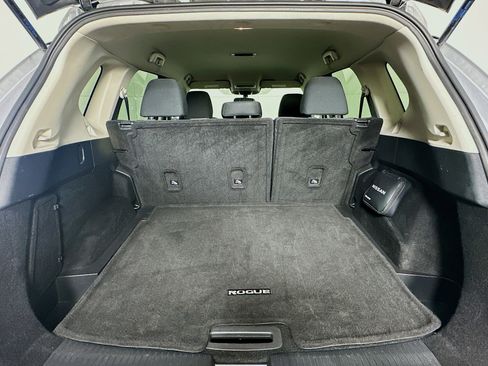 Used 2024 Nissan Rogue S FWD image 28