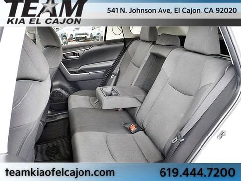 Used 2024 Toyota RAV4 XLE AWD/4WD image 16