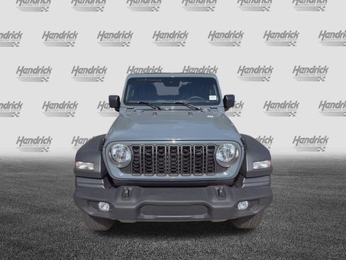 Used 2025 Jeep Wrangler Sport AWD/4WD image 3