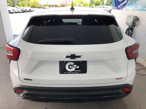 Used 2024 Chevrolet Trax RS w/ Driver Confidence Package FWD image 7