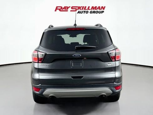 Used 2017 Ford Escape SE w/ Equipment Group 201A AWD/4WD image 6