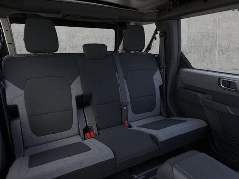 New 2025 Ford Bronco 4-Door image 11
