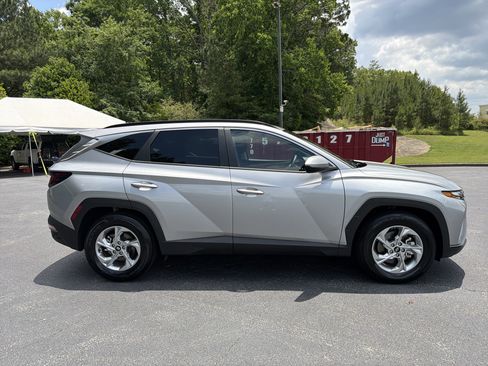Used 2024 Hyundai Tucson SEL FWD image 4