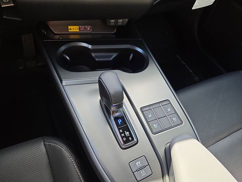 New 2025 Lexus UX 300h FWD image 22