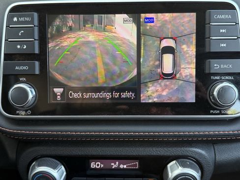 Used 2019 Nissan Kicks SR w/ Exterior Package image 38