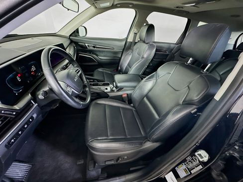 Used 2025 Kia Telluride S AWD/4WD image 13