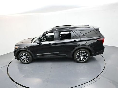New 2025 Ford Explorer ST-Line image 21
