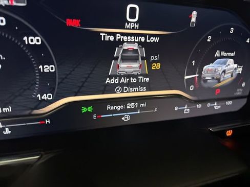 Used 2025 GMC Sierra 1500 Denali image 25