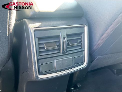 Used 2024 Subaru Forester Premium AWD/4WD image 34