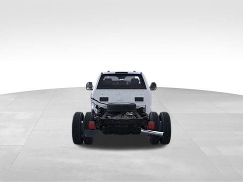 New 2026 Ford F550 4x4 Regular Cab Super Duty image 5