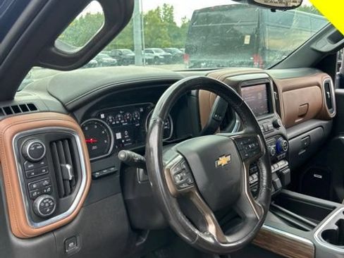 Used 2022 Chevrolet Silverado 3500 High Country w/ Z71 Off-Road Package AWD/4WD image 12