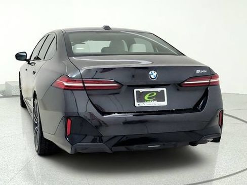 Used 2026 BMW 530i w/ M Sport Package RWD image 7