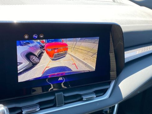 Used 2025 Chevrolet Equinox LT image 23