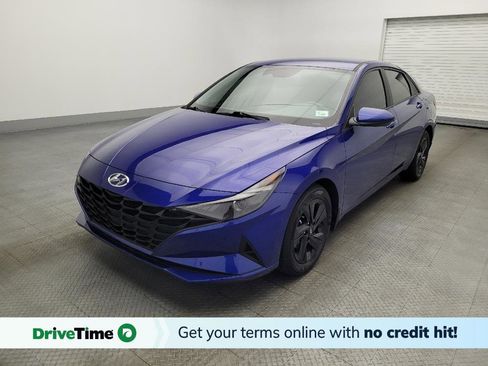 Used 2023 Hyundai Elantra SEL image 1