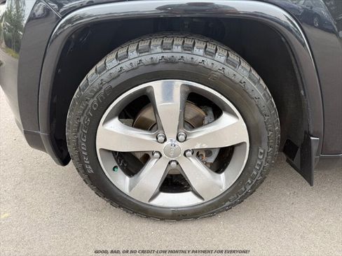 Used 2015 Jeep Grand Cherokee Overland w/ Advanced Technology Group AWD/4WD image 22