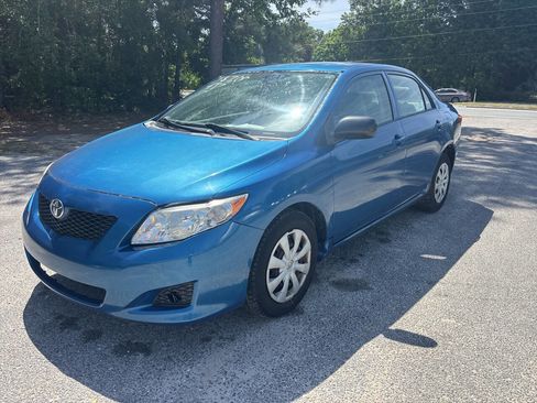 Used 2009 Toyota Corolla FWD image 2
