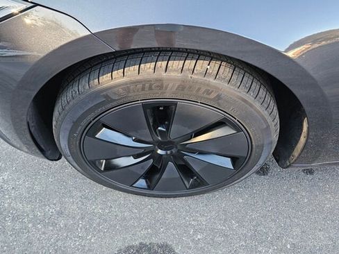 Used 2025 Tesla Model 3 Long Range image 19