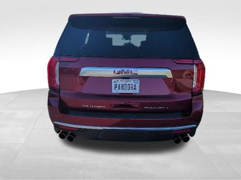 Used 2024 GMC Yukon Denali w/ Advanced Technology Package AWD/4WD image 4