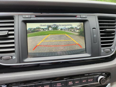 Used 2015 Kia Sedona SX image 13