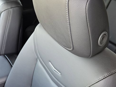 New 2026 Cadillac XT5 Luxury image 27