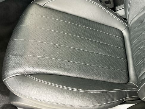 Certified 2018 Mercedes-Benz E 400 4MATIC Sedan image 24