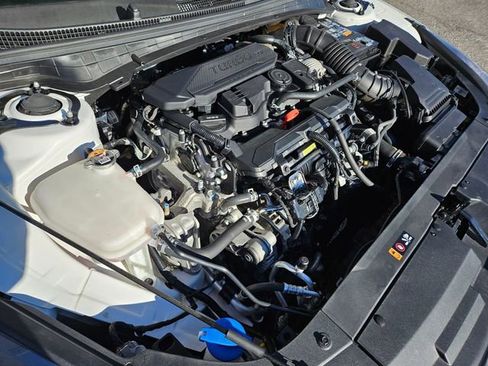 Used 2025 Kia K4 GT-Line Turbo image 17