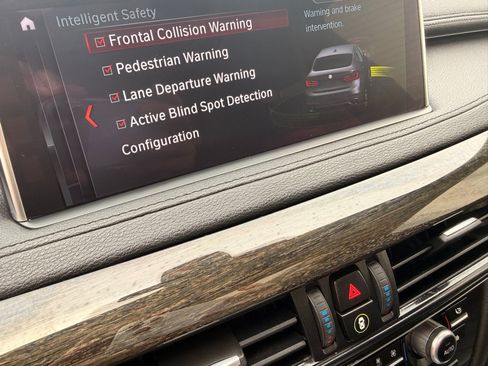 Used 2019 BMW X6 xDrive35i w/ Convenience Package AWD/4WD image 15