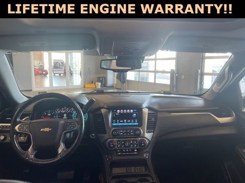 Used 2018 Chevrolet Suburban Premier image 26