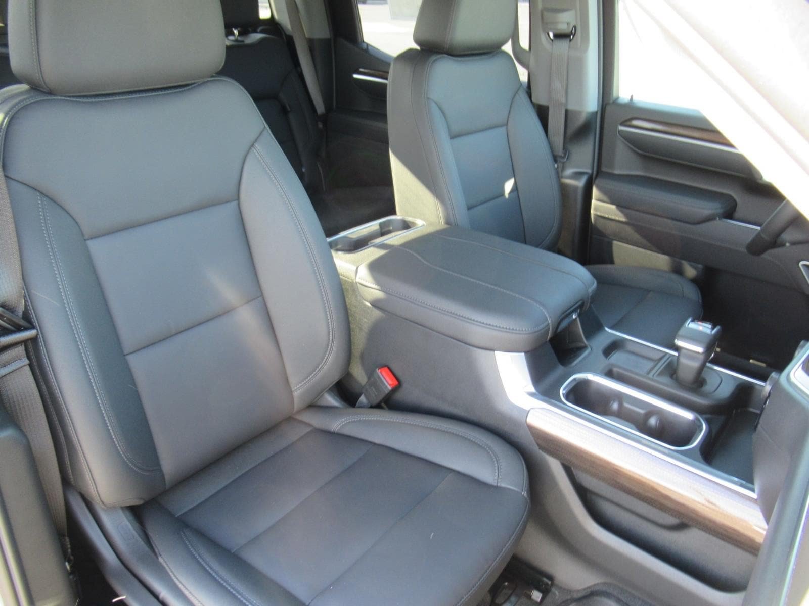New 2026 Chevrolet Silverado 1500 RST w/ RST All Star Premium Package AWD/4WD image 9