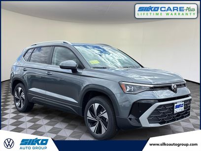 New 2025 Volkswagen Taos SE