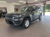 Certified 2023 Jeep Grand Cherokee Laredo image 3
