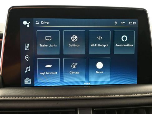 Used 2023 Chevrolet Suburban Premier AWD/4WD image 11