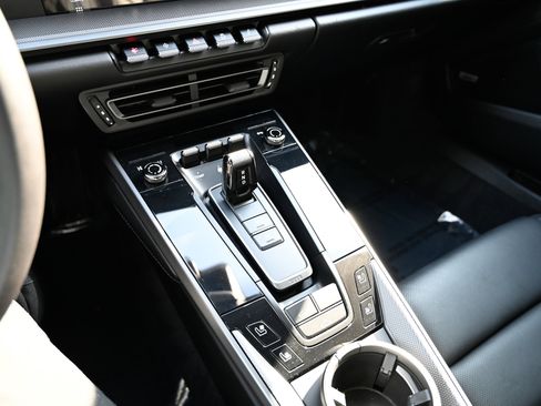 Used 2020 Porsche 911 Carrera S image 29