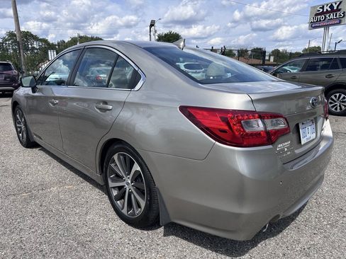Used 2017 Subaru Legacy 2.5i Limited AWD/4WD image 5